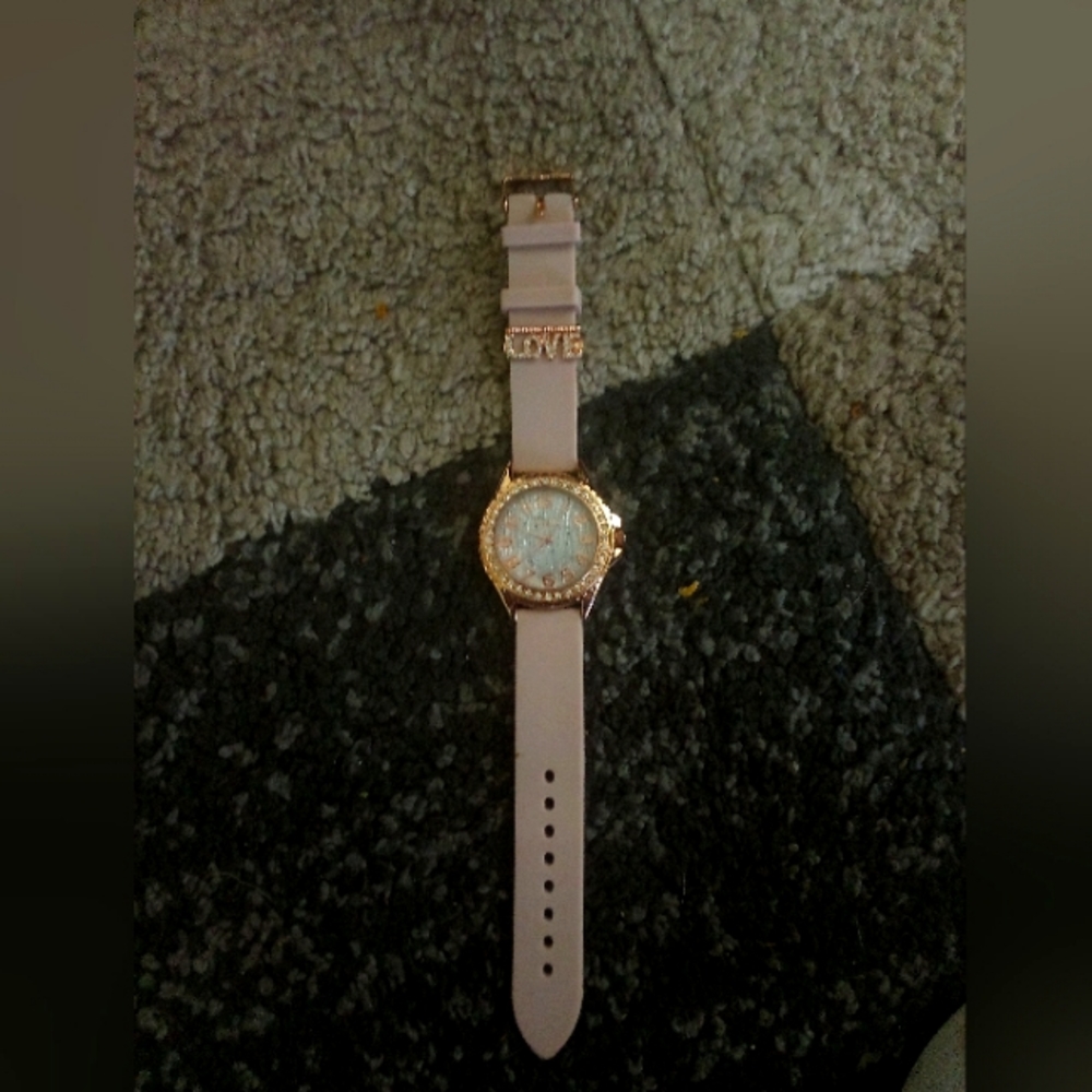 Love Girls Watch